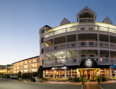 Union Bluff Hotel front