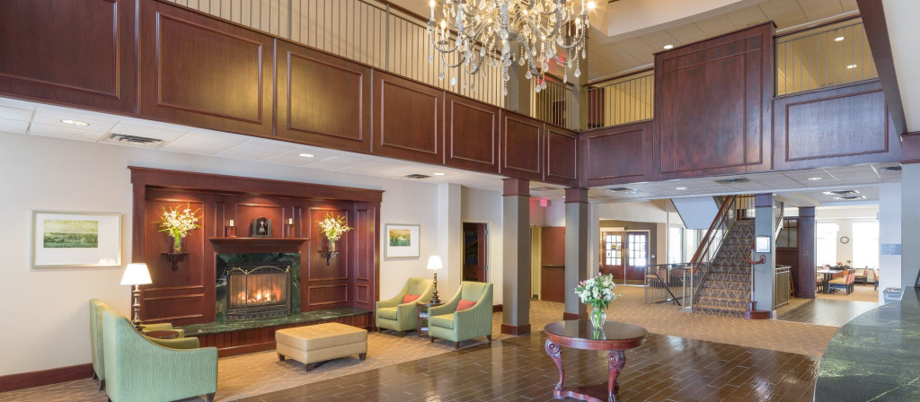 Comfort Inn & Suites Near Burke Mountain Lobby